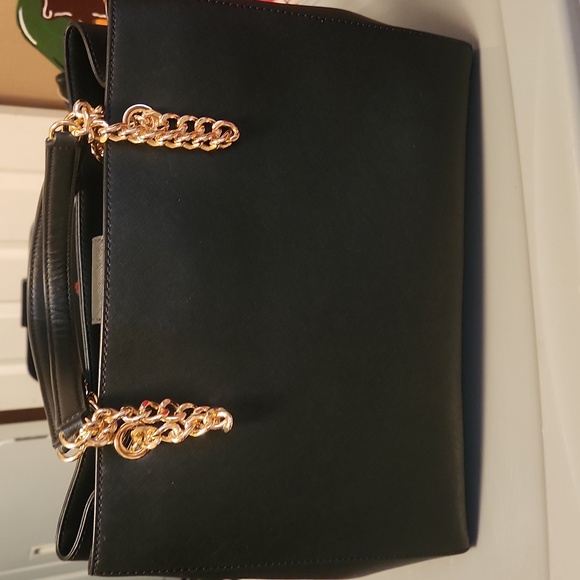 Purse - Picture 2 of 3